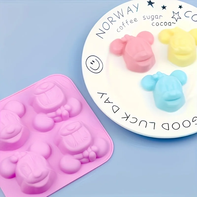Stampo per cartoni animati di  - Soap Making Instructions recensione e prezzo